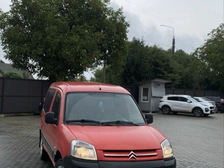 Ситроен Берлинго 2008 в Черновцах на Automoto.ua Красный Ситроен Берлинго, объемом двигателя 1.6 л и пробегом 289 тыс. км за 3350 $, фото 1 на Automoto.ua