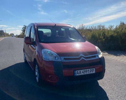 Красный Ситроен Берлинго, объемом двигателя 1.6 л и пробегом 214 тыс. км за 5500 $, фото 1 на Automoto.ua