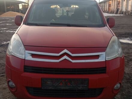 Красный Ситроен Берлинго, объемом двигателя 1.6 л и пробегом 1 тыс. км за 3000 $, фото 1 на Automoto.ua