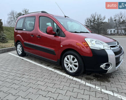 Красный Ситроен Берлинго, объемом двигателя 1.6 л и пробегом 226 тыс. км за 7700 $, фото 1 на Automoto.ua
