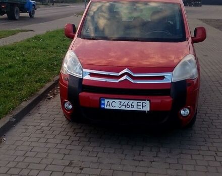 Красный Ситроен Берлинго, объемом двигателя 1.6 л и пробегом 420 тыс. км за 6500 $, фото 1 на Automoto.ua