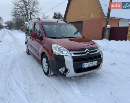Красный Ситроен Берлинго, объемом двигателя 1.6 л и пробегом 226 тыс. км за 7600 $, фото 1 на Automoto.ua