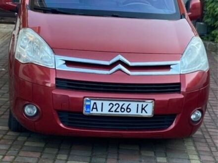 Красный Ситроен Берлинго, объемом двигателя 1.6 л и пробегом 236 тыс. км за 6700 $, фото 1 на Automoto.ua