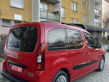 Красный Ситроен Берлинго, объемом двигателя 1.6 л и пробегом 197 тыс. км за 8900 $, фото 1 на Automoto.ua