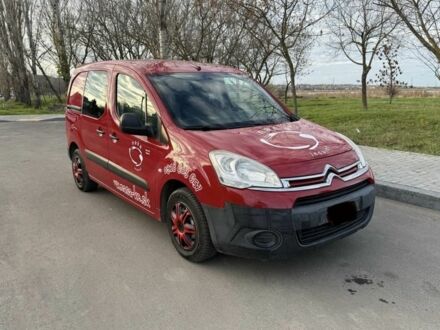 Красный Ситроен Берлинго, объемом двигателя 1.6 л и пробегом 190 тыс. км за 3200 $, фото 1 на Automoto.ua