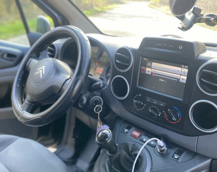 Ситроен Берлинго, объемом двигателя 1.6 л и пробегом 192 тыс. км за 8600 $, фото 11 на Automoto.ua