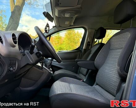 Ситроен Берлинго 2017 в Николаеве на Automoto.ua Ситроен Берлинго, объемом двигателя 1.6 л и пробегом 97 тыс. км за 13499 $, фото 8 на Automoto.ua