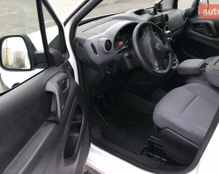 Ситроен Берлинго 2012 в Киеве на Automoto.ua Ситроен Берлинго, объемом двигателя 1.6 л и пробегом 173 тыс. км за 8700 $, фото 6 на Automoto.ua