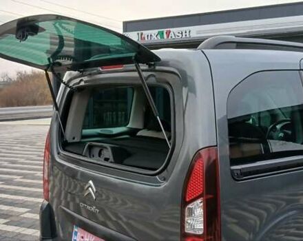 Ситроен Берлинго, объемом двигателя 1.6 л и пробегом 111 тыс. км за 8250 $, фото 18 на Automoto.ua