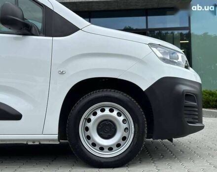 Сітроен Берлінго 2022 у Львові на Automoto.ua Сітроен Берлінго, об'ємом двигуна 1.5 л та пробігом 98 тис. км за 18900 $, фото 4 на Automoto.ua