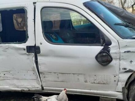 Ситроен Берлинго, объемом двигателя 2 л и пробегом 250 тыс. км за 2300 $, фото 1 на Automoto.ua