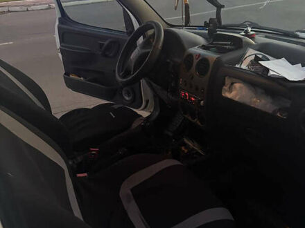 Ситроен Берлинго, объемом двигателя 1.6 л и пробегом 250 тыс. км за 3300 $, фото 1 на Automoto.ua