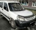 Белый Ситроен Берлинго пасс., объемом двигателя 1.4 л и пробегом 500 тыс. км за 3500 $, фото 1 на Automoto.ua