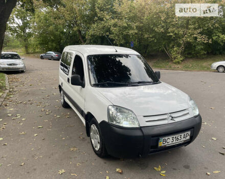 Белый Ситроен Берлинго пасс., объемом двигателя 1.9 л и пробегом 152 тыс. км за 3200 $, фото 11 на Automoto.ua