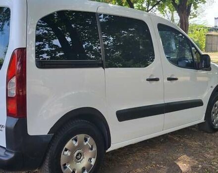 Белый Ситроен Берлинго пасс., объемом двигателя 1.6 л и пробегом 120 тыс. км за 9500 $, фото 18 на Automoto.ua