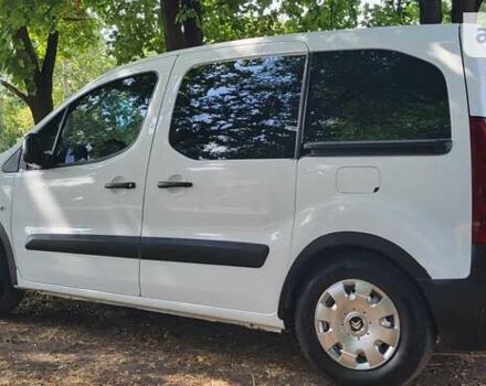 Белый Ситроен Берлинго пасс., объемом двигателя 1.6 л и пробегом 120 тыс. км за 9500 $, фото 6 на Automoto.ua