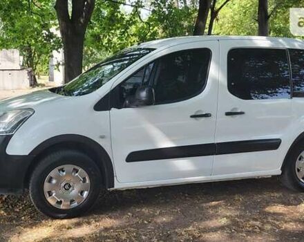 Белый Ситроен Берлинго пасс., объемом двигателя 1.6 л и пробегом 120 тыс. км за 9500 $, фото 2 на Automoto.ua