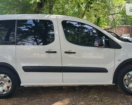 Белый Ситроен Берлинго пасс., объемом двигателя 1.6 л и пробегом 120 тыс. км за 9500 $, фото 16 на Automoto.ua