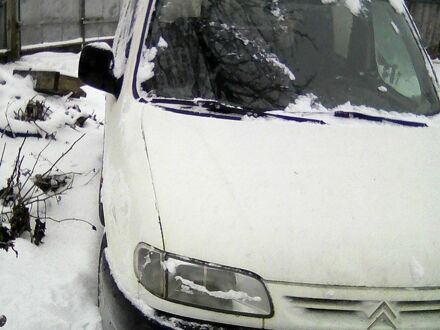 Білий Сітроен Берлінго пас., об'ємом двигуна 1.9 л та пробігом 1 тис. км за 1700 $, фото 1 на Automoto.ua