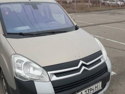 Ситроен Берлинго пасс. 2011 в Киеве на Automoto.ua Бежевый Ситроен Берлинго пасс., объемом двигателя 0 л и пробегом 298 тыс. км за 7000 $, фото 1 на Automoto.ua