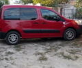 Красный Ситроен Берлинго пасс., объемом двигателя 1.59 л и пробегом 200 тыс. км за 4500 $, фото 5 на Automoto.ua