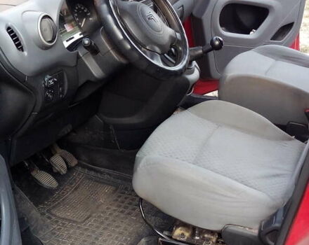 Красный Ситроен Берлинго пасс., объемом двигателя 1.59 л и пробегом 200 тыс. км за 4500 $, фото 3 на Automoto.ua