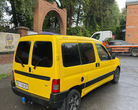 Желтый Ситроен Берлинго пасс., объемом двигателя 2 л и пробегом 235 тыс. км за 2999 $, фото 4 на Automoto.ua
