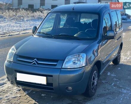 Серый Ситроен Берлинго пасс., объемом двигателя 1.4 л и пробегом 203 тыс. км за 4000 $, фото 1 на Automoto.ua