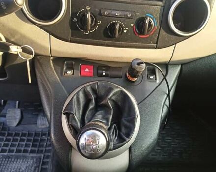 Зеленый Ситроен Берлинго пасс., объемом двигателя 1.6 л и пробегом 249 тыс. км за 6500 $, фото 5 на Automoto.ua