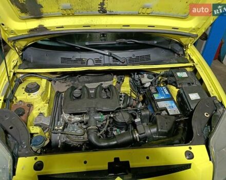 Желтый Ситроен Берлинго, объемом двигателя 1.9 л и пробегом 355 тыс. км за 2550 $, фото 15 на Automoto.ua