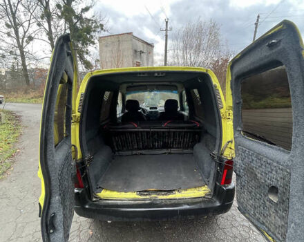 Желтый Ситроен Берлинго, объемом двигателя 1.87 л и пробегом 350 тыс. км за 2450 $, фото 6 на Automoto.ua