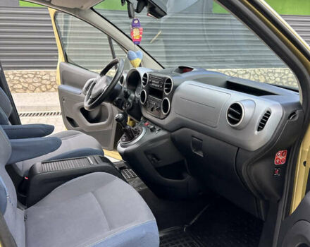 Желтый Ситроен Берлинго, объемом двигателя 1.6 л и пробегом 201 тыс. км за 5550 $, фото 15 на Automoto.ua