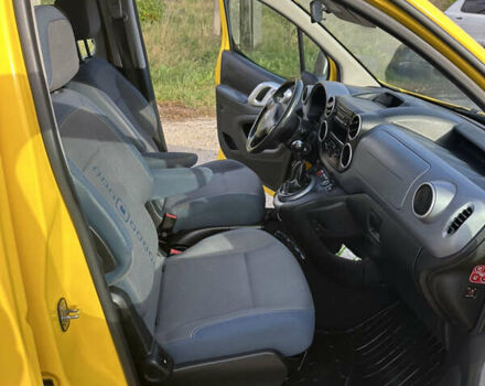 Жовтий Сітроен Берлінго, об'ємом двигуна 1.6 л та пробігом 241 тис. км за 5600 $, фото 5 на Automoto.ua