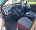 Жовтий Сітроен Берлінго, об'ємом двигуна 1.6 л та пробігом 227 тис. км за 6400 $, фото 9 на Automoto.ua