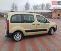 Желтый Ситроен Берлинго, объемом двигателя 1.6 л и пробегом 300 тыс. км за 6500 $, фото 1 на Automoto.ua