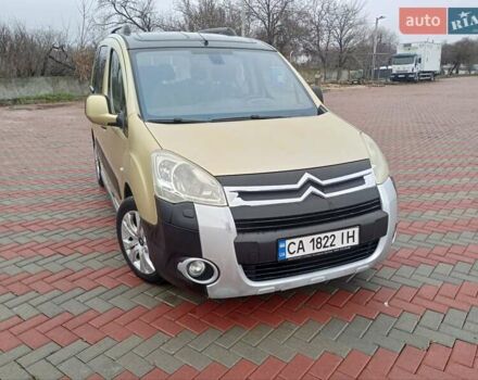 Желтый Ситроен Берлинго, объемом двигателя 1.6 л и пробегом 300 тыс. км за 6500 $, фото 4 на Automoto.ua