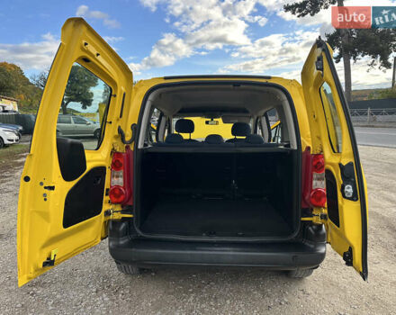 Жовтий Сітроен Берлінго, об'ємом двигуна 1.6 л та пробігом 241 тис. км за 5600 $, фото 9 на Automoto.ua