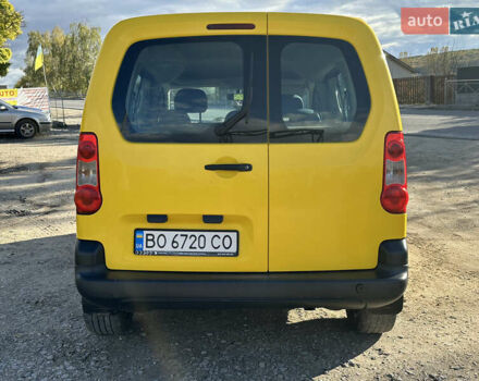 Жовтий Сітроен Берлінго, об'ємом двигуна 1.6 л та пробігом 241 тис. км за 5600 $, фото 4 на Automoto.ua