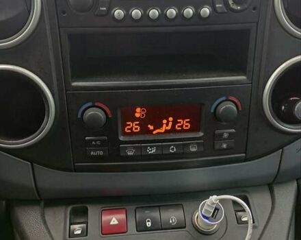 Желтый Ситроен Берлинго, объемом двигателя 1.6 л и пробегом 300 тыс. км за 6500 $, фото 14 на Automoto.ua