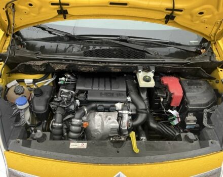 Желтый Ситроен Берлинго, объемом двигателя 1.6 л и пробегом 209 тыс. км за 5600 $, фото 13 на Automoto.ua