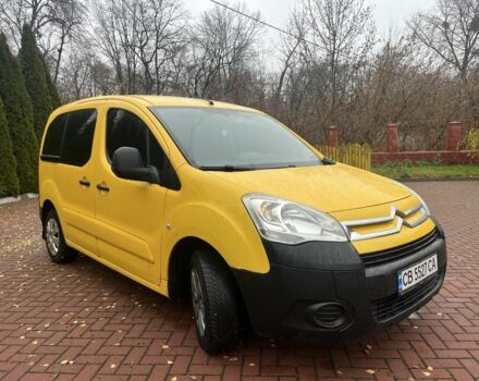 Желтый Ситроен Берлинго, объемом двигателя 1.6 л и пробегом 209 тыс. км за 5600 $, фото 1 на Automoto.ua