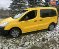 Желтый Ситроен Берлинго, объемом двигателя 1.56 л и пробегом 210 тыс. км за 7500 $, фото 1 на Automoto.ua