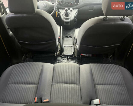 Желтый Ситроен Берлинго, объемом двигателя 1.6 л и пробегом 209 тыс. км за 5600 $, фото 7 на Automoto.ua