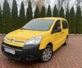 Желтый Ситроен Берлинго, объемом двигателя 1.6 л и пробегом 209 тыс. км за 5600 $, фото 2 на Automoto.ua