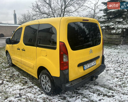 Желтый Ситроен Берлинго, объемом двигателя 1.56 л и пробегом 210 тыс. км за 7500 $, фото 3 на Automoto.ua