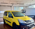 Желтый Ситроен Берлинго, объемом двигателя 1.6 л и пробегом 168 тыс. км за 7500 $, фото 2 на Automoto.ua