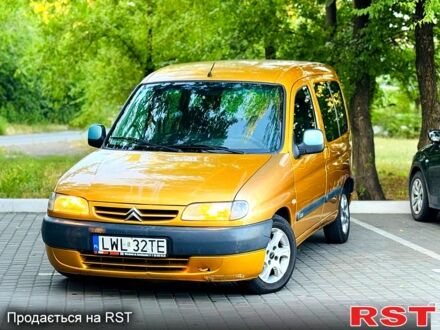 Ситроен Берлинго 2003 в Новомосковске на Automoto.ua Желтый Ситроен Берлинго, объемом двигателя 1.9 л и пробегом 280 тыс. км за 1850 $, фото 1 на Automoto.ua