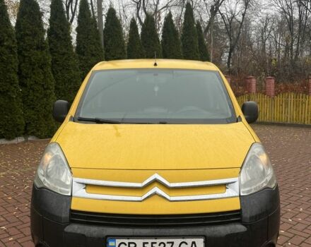 Желтый Ситроен Берлинго, объемом двигателя 1.6 л и пробегом 209 тыс. км за 5600 $, фото 1 на Automoto.ua