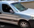 Серый Ситроен Берлинго, объемом двигателя 1.9 л и пробегом 380 тыс. км за 3500 $, фото 1 на Automoto.ua