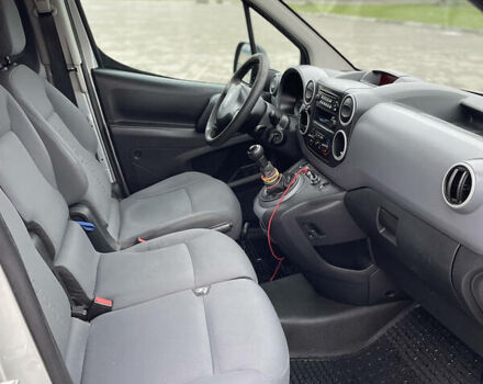 Серый Ситроен Берлинго, объемом двигателя 1.6 л и пробегом 353 тыс. км за 4200 $, фото 4 на Automoto.ua